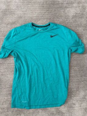 Nike Short Sleeve Performance Drifit Tee in Teal